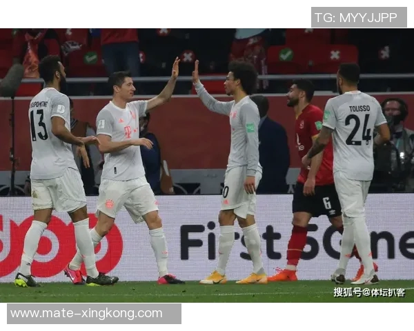 莱万重返德甲对阵拜仁引发球迷愤怒称其忘恩负义情绪高涨